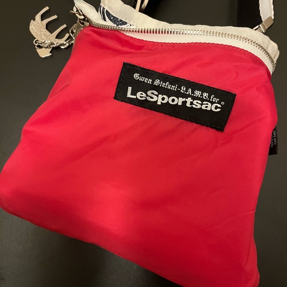 Gwen Stefani - LAMB for LeSportsac Lamb Crossbody Bag - Picture 6 of 11